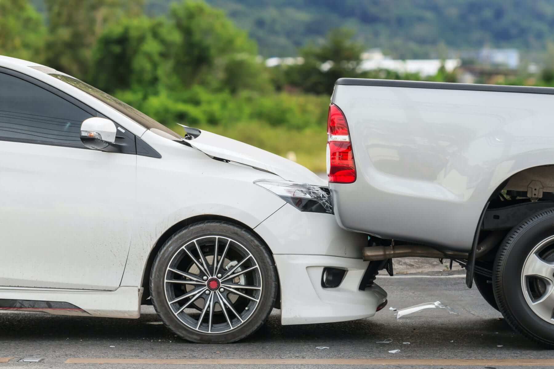 Understanding the Differences: Claims between Truck Accidents and Car Accidents