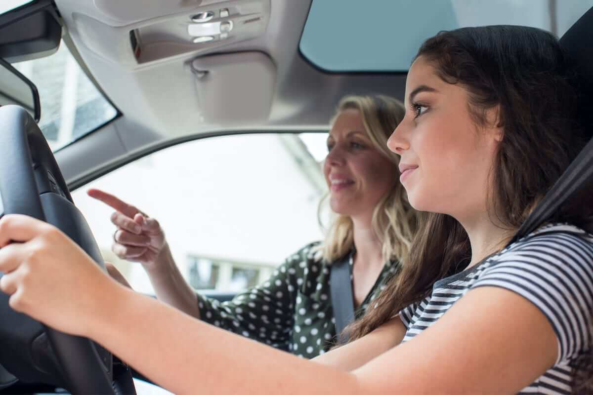 Consejos de seguridad para conducir adolescentes - Ley Corena