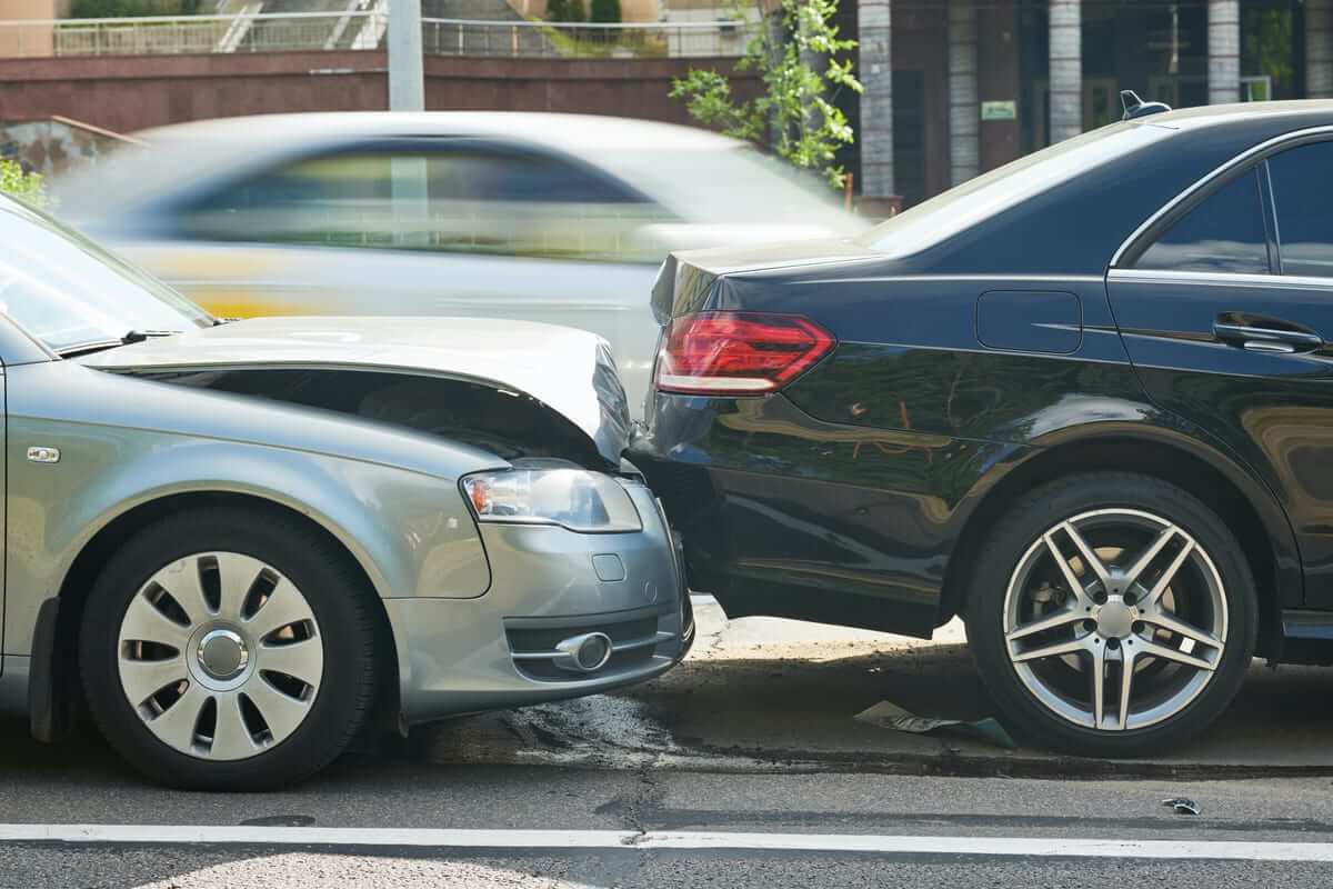 Can I Make a Claim if Injured in a Car Accident While Driving Without a License in Nevada?