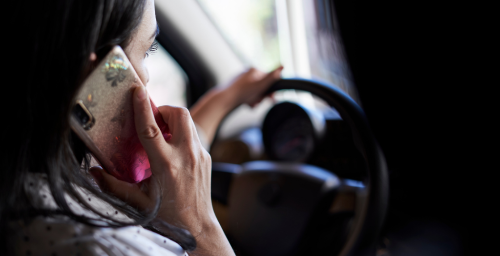 Nevada bans phone while driving 